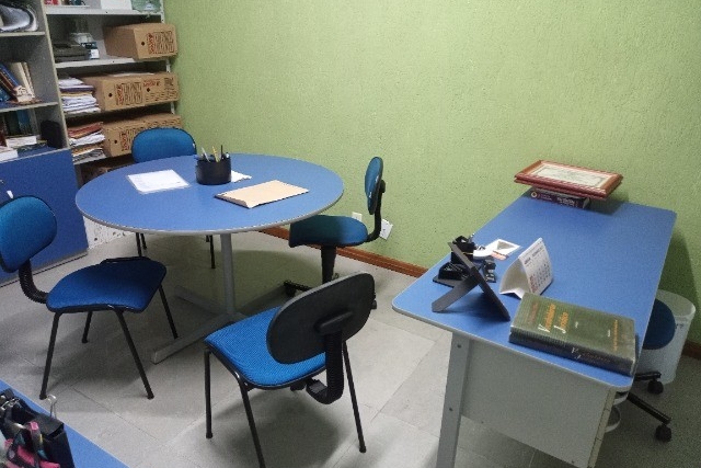 EXCELENTE SALA COMERCIAL NO CENTRO DE MENDES, RJ