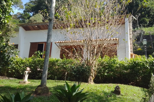 VENDO ESTE SÍTIO EM 5 LAGOS