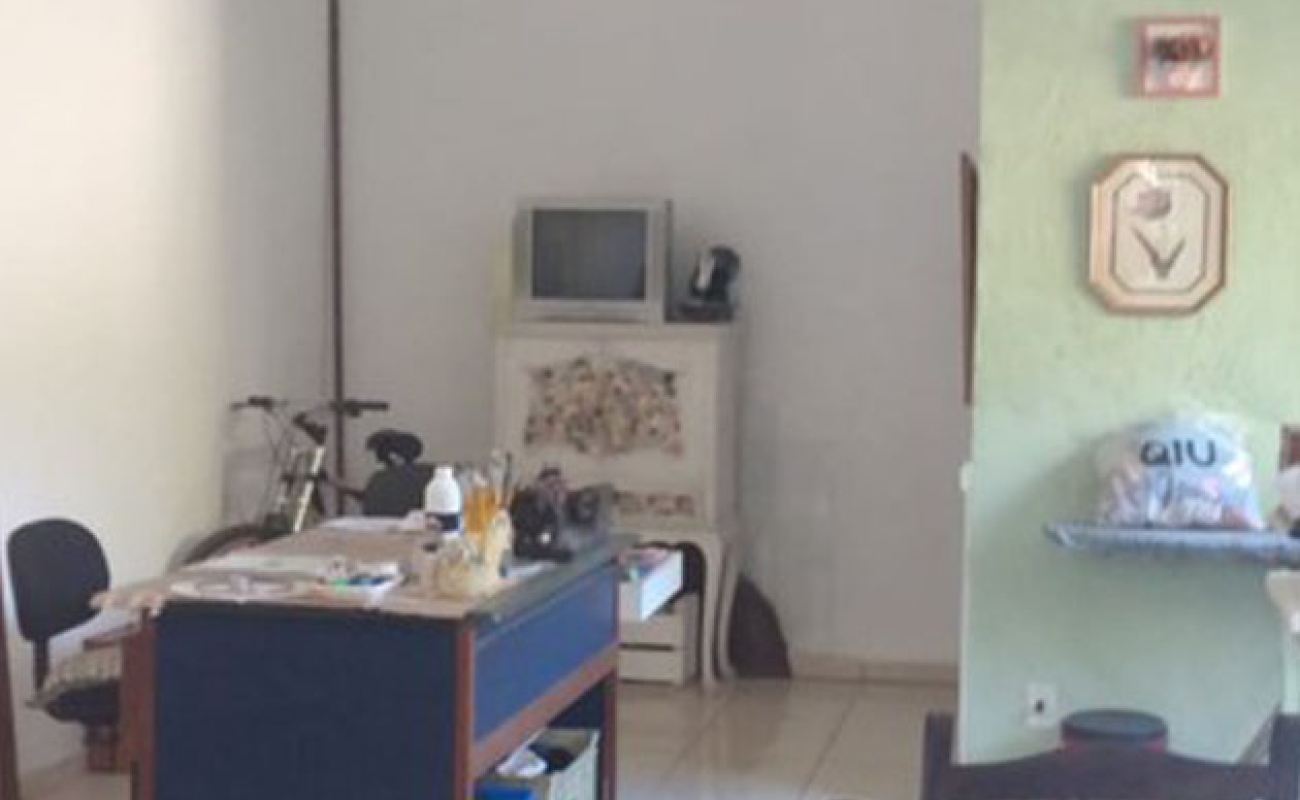 CONJUNTO DE IMÓVEIS EM MENDES, RJ - 