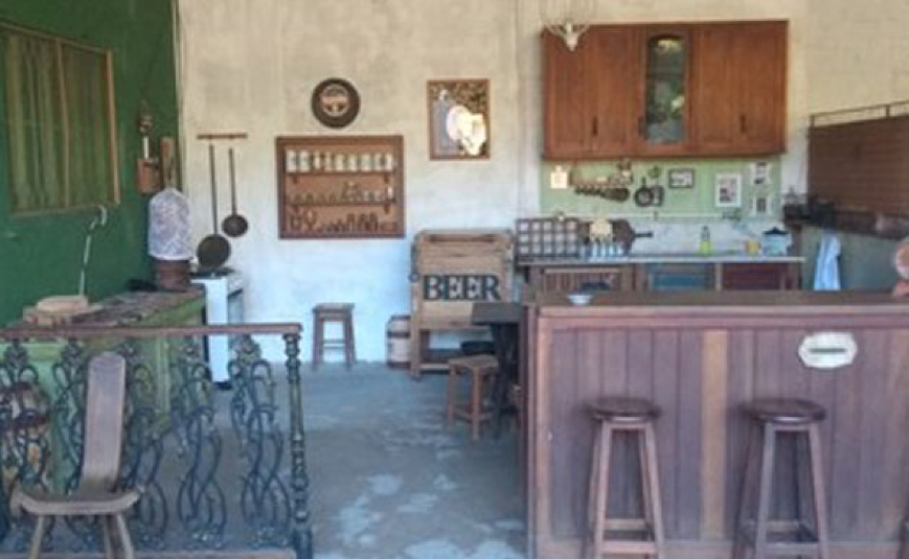 CONJUNTO DE IMÓVEIS EM MENDES, RJ - 