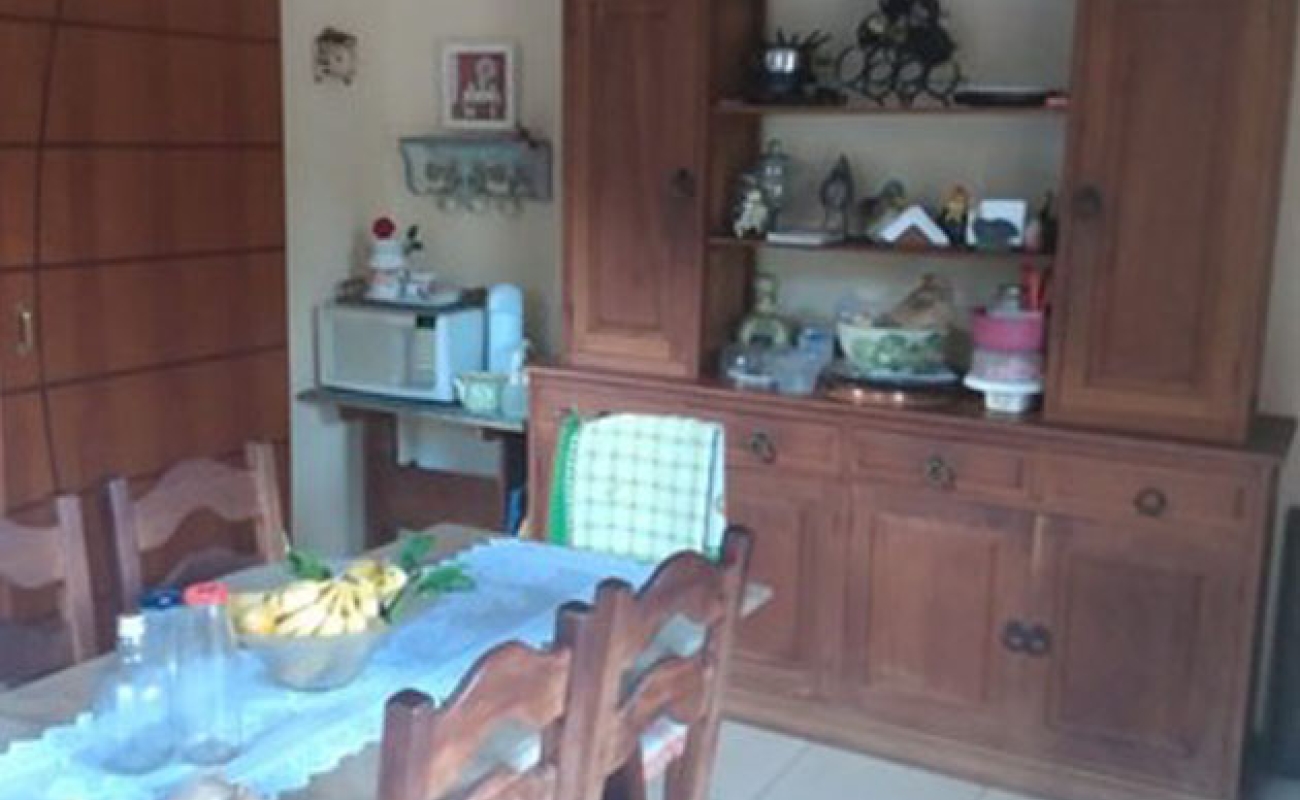 CONJUNTO DE IMÓVEIS EM MENDES, RJ - 