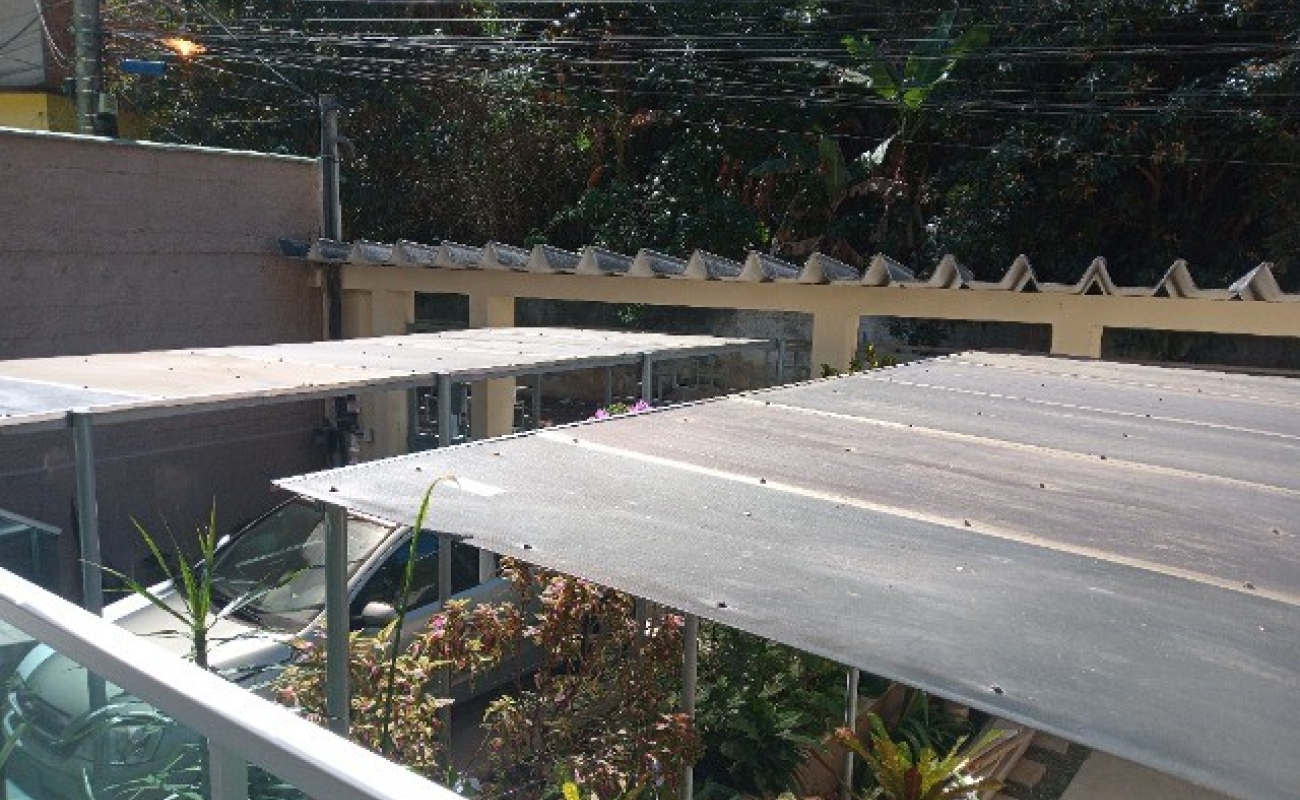 EXCELENTE CASA EM MENDES, RJ - A 2 KM DO CENTRO - 