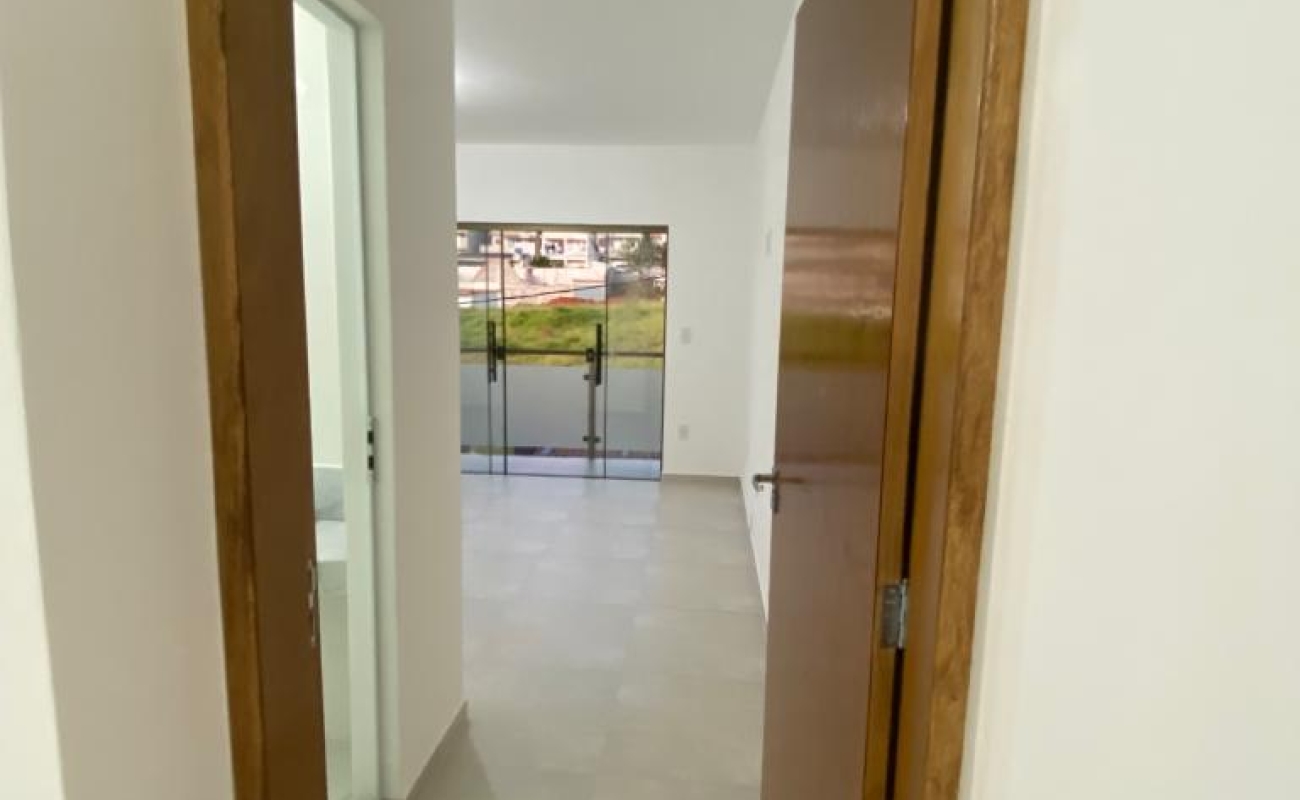 LINDA CASA EM SÃO LOURENÇO, MG - 