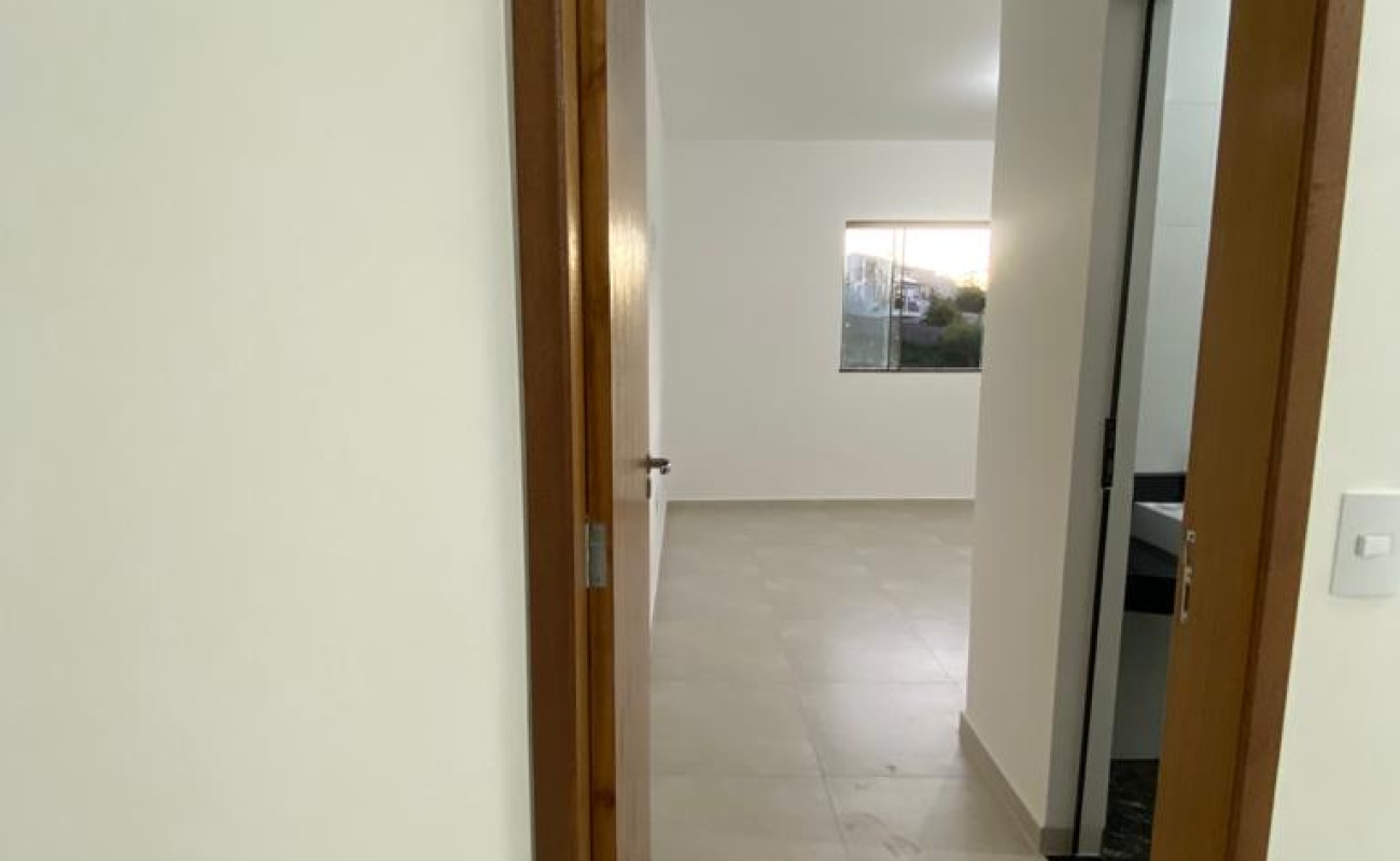 LINDA CASA EM SÃO LOURENÇO, MG - 