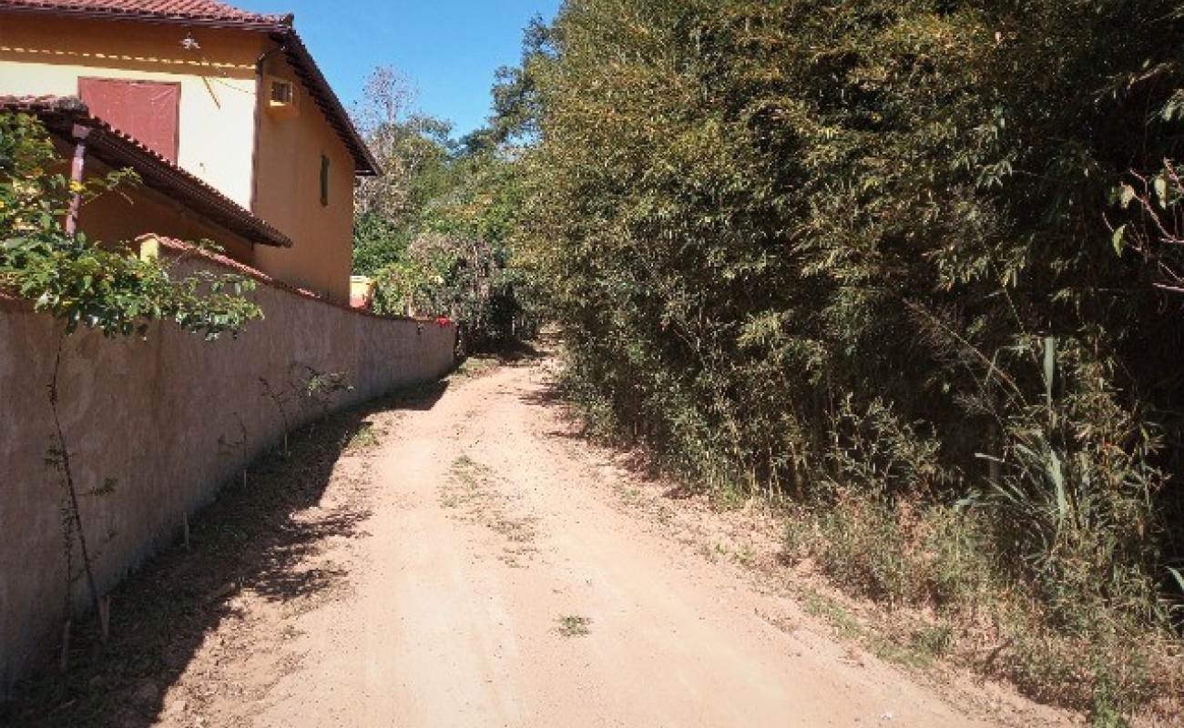 ÓTIMO TERRENO EM MENDES, RJ. LOCAL LINDO E AGRADÁVEL - 