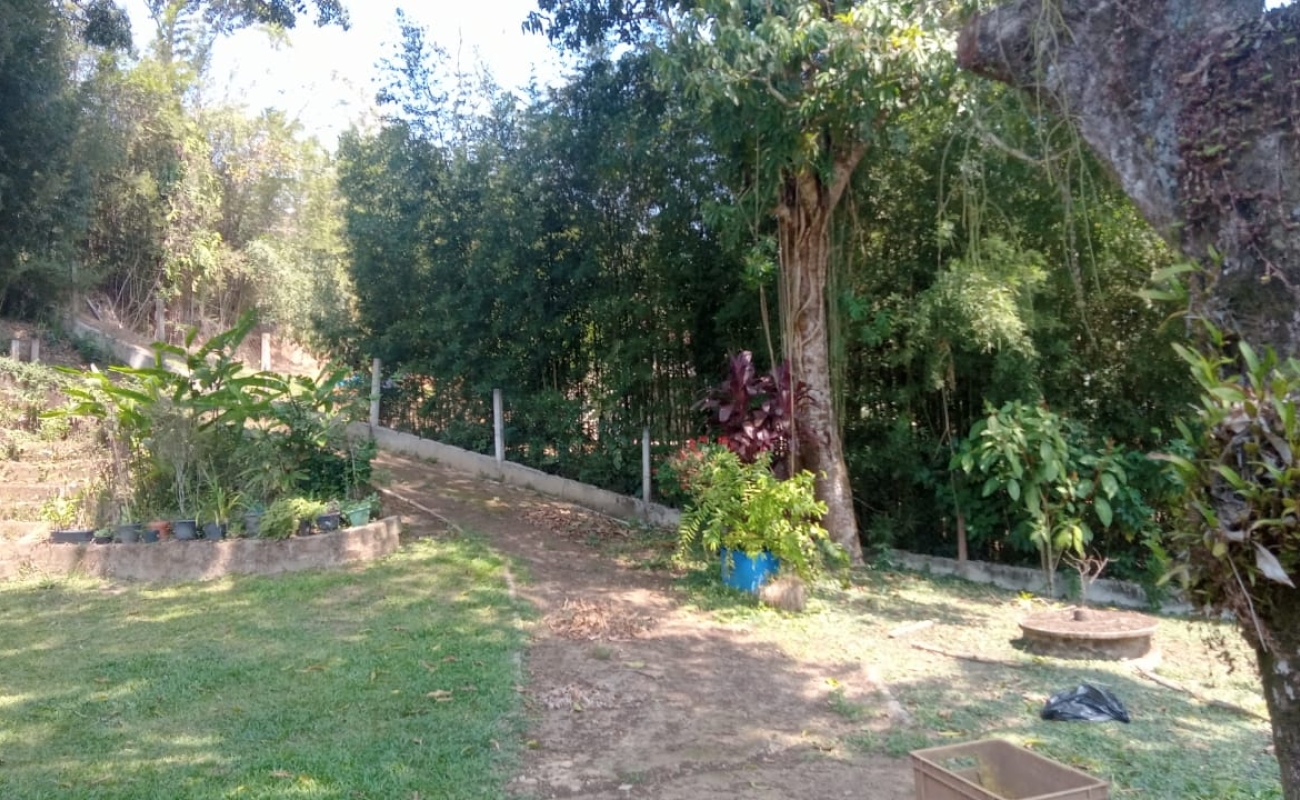 VENDO ESTE SÍTIO EM CINCO LAGOS - 
