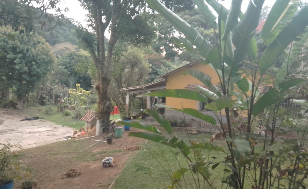 VENDO ESTE SÍTIO EM CINCO LAGOS - 
