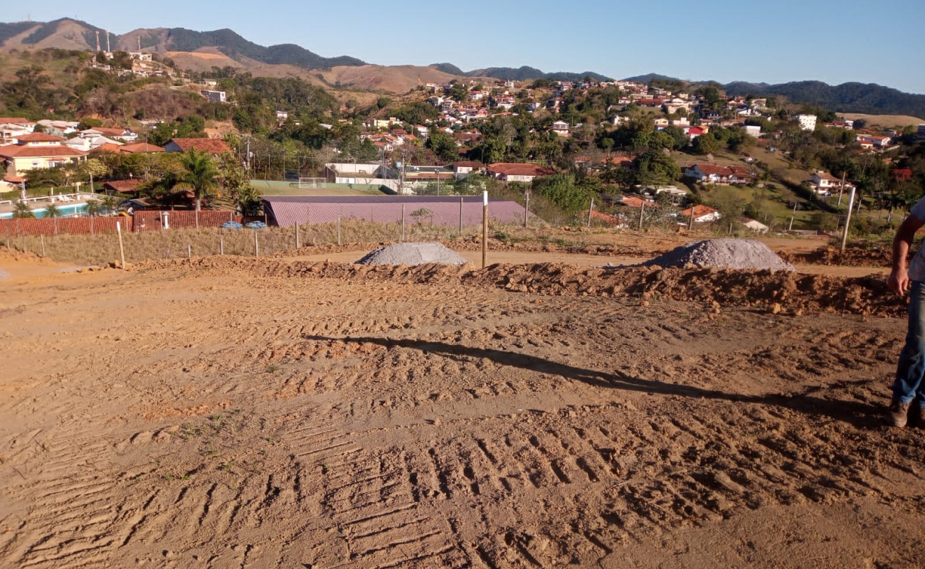 VENDO ÓTIMOS TERRENOS COM ATÉ 1.125 M2 NO INDEPENDÊNCIA - 