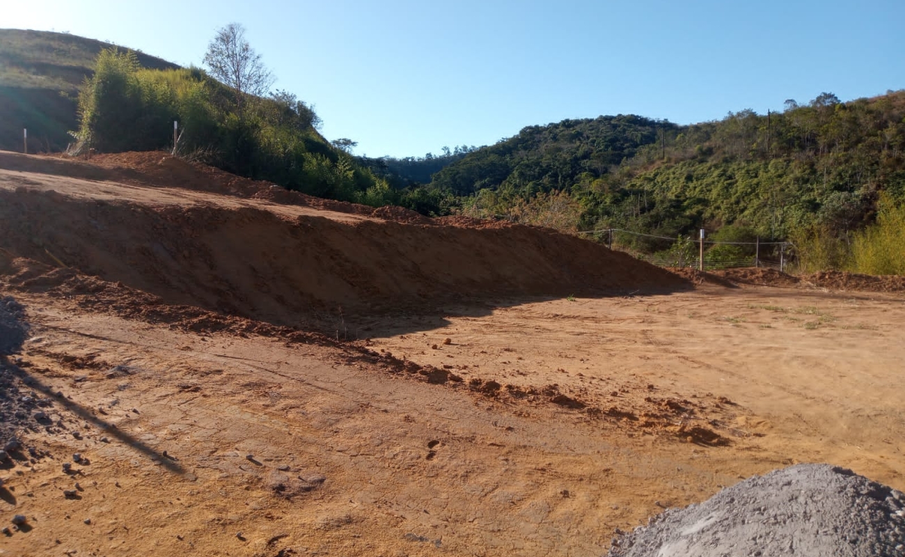 VENDO ÓTIMOS TERRENOS COM ATÉ 1.125 M2 NO INDEPENDÊNCIA - 