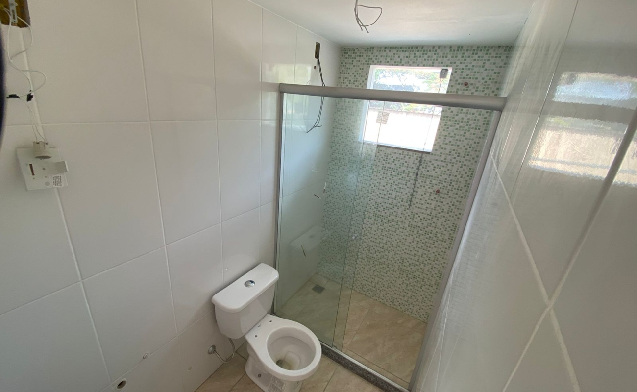 VENDO  APARTAMENTO NESTE PRÉDIO COM 2 QUARTOS  - 