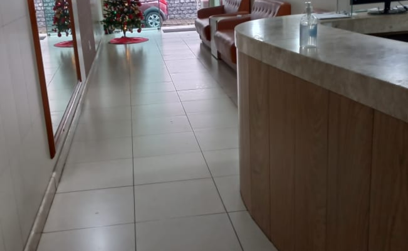ALUGO APARTAMENTO MOBILIADO NO CENTRO DE SÃO LOURENÇO MG - 