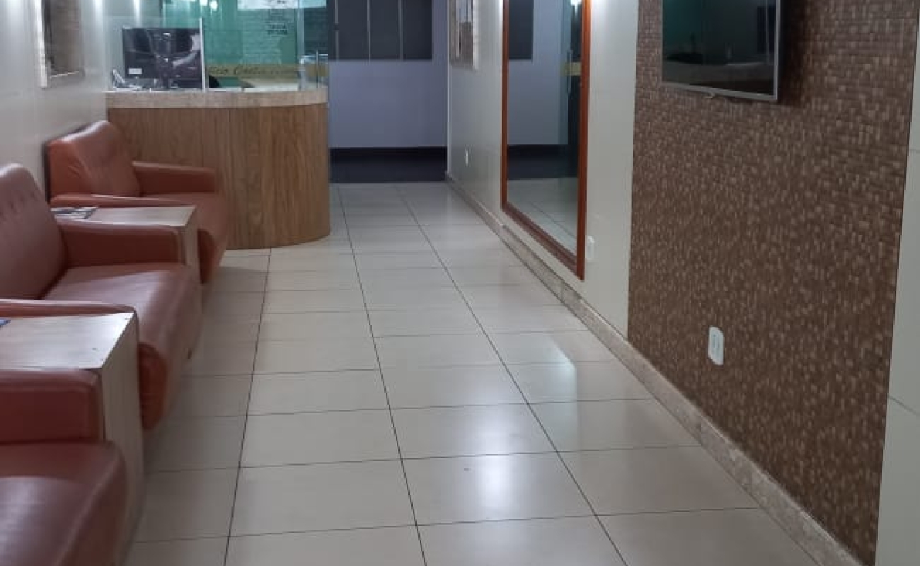 ALUGO APARTAMENTO MOBILIADO NO CENTRO DE SÃO LOURENÇO MG - 