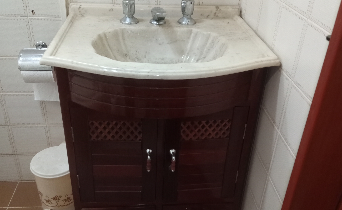 ALUGO APARTAMENTO MOBILIADO NO CENTRO DE SÃO LOURENÇO MG - 