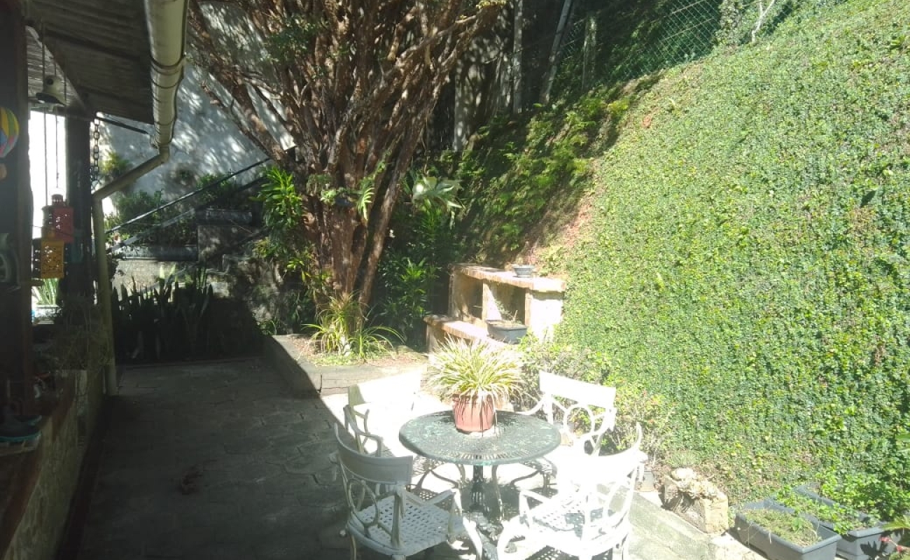 VENDO ESTE SÍTIO EM 5 LAGOS - 