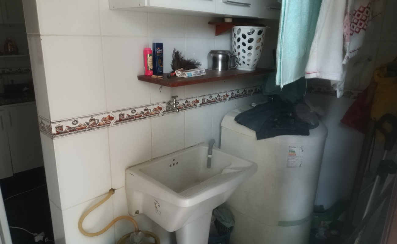 VENDO ESTE SÍTIO EM  CINCO LAGOS - 