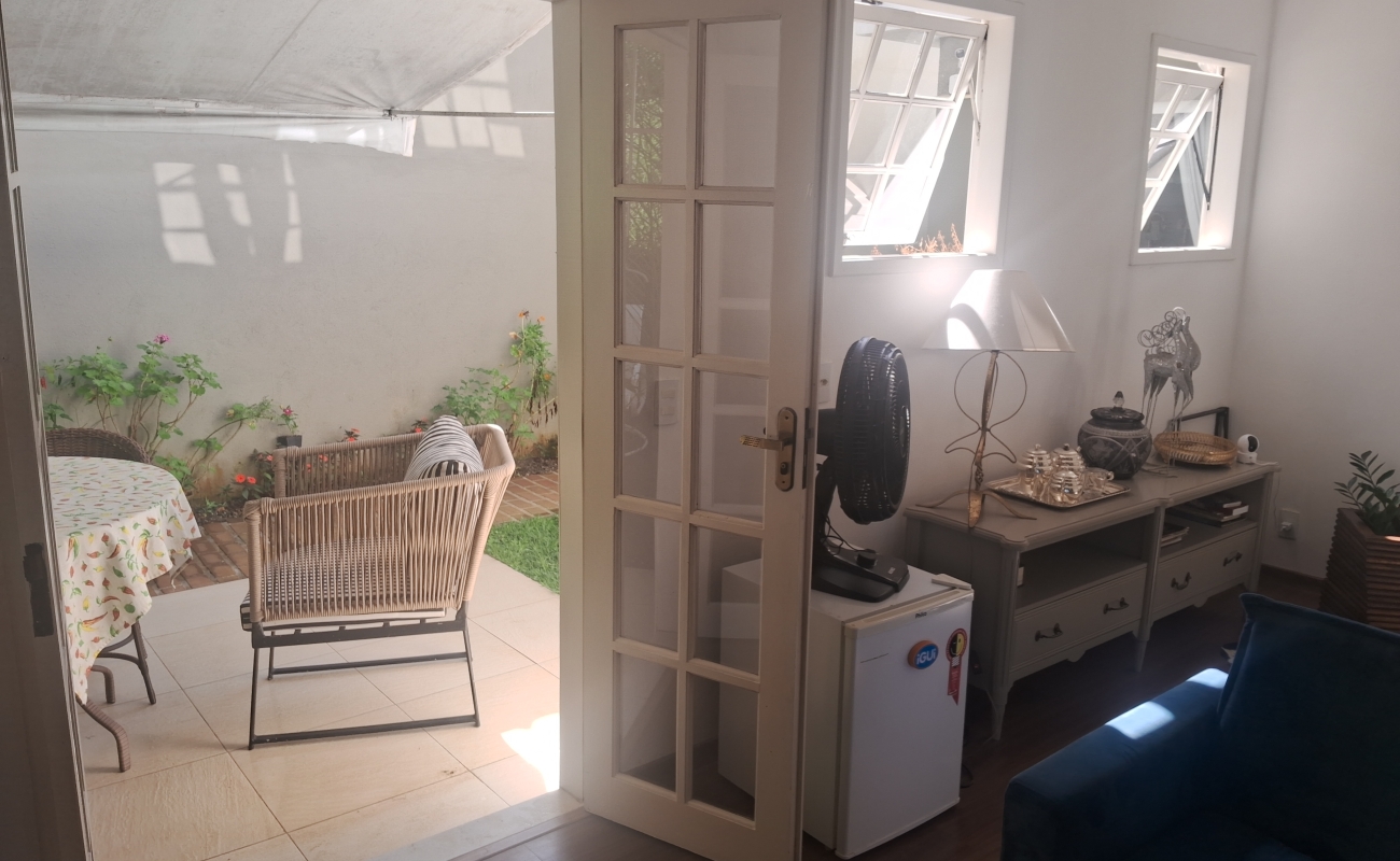 VENDO ÓTIMA CASA EM MENDES - 
