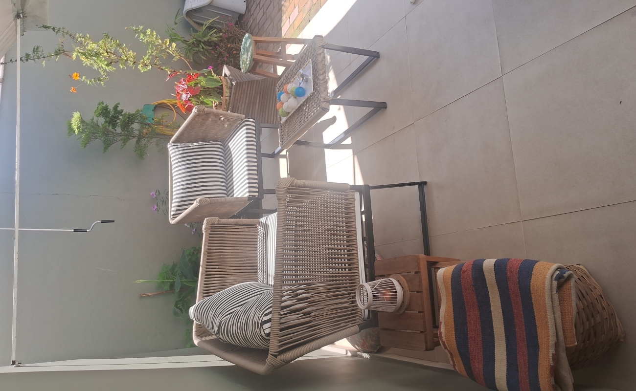 VENDO ÓTIMA CASA EM MENDES - 
