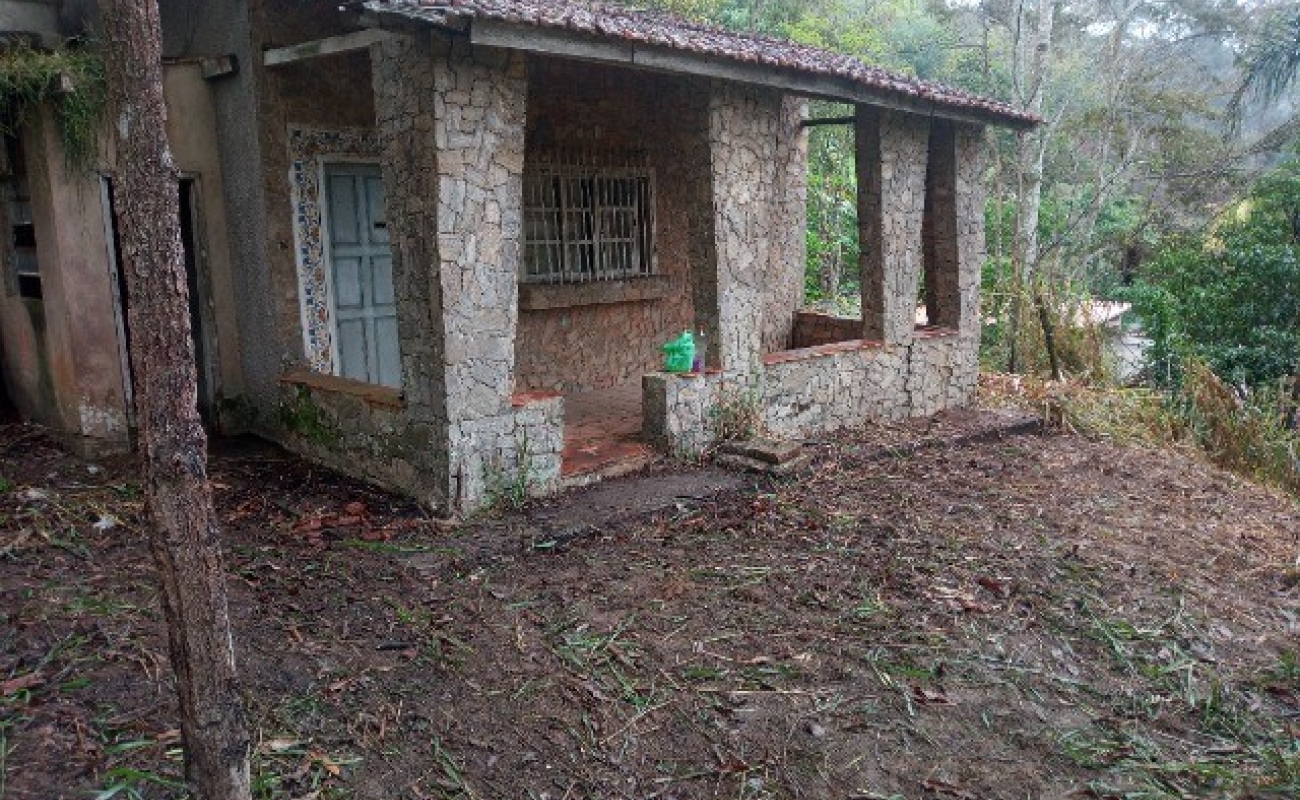 MINI SÍTIO EM CINCO LAGOS EM MENDES, RJ - 